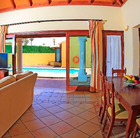 Brisas Del Mar Otel *